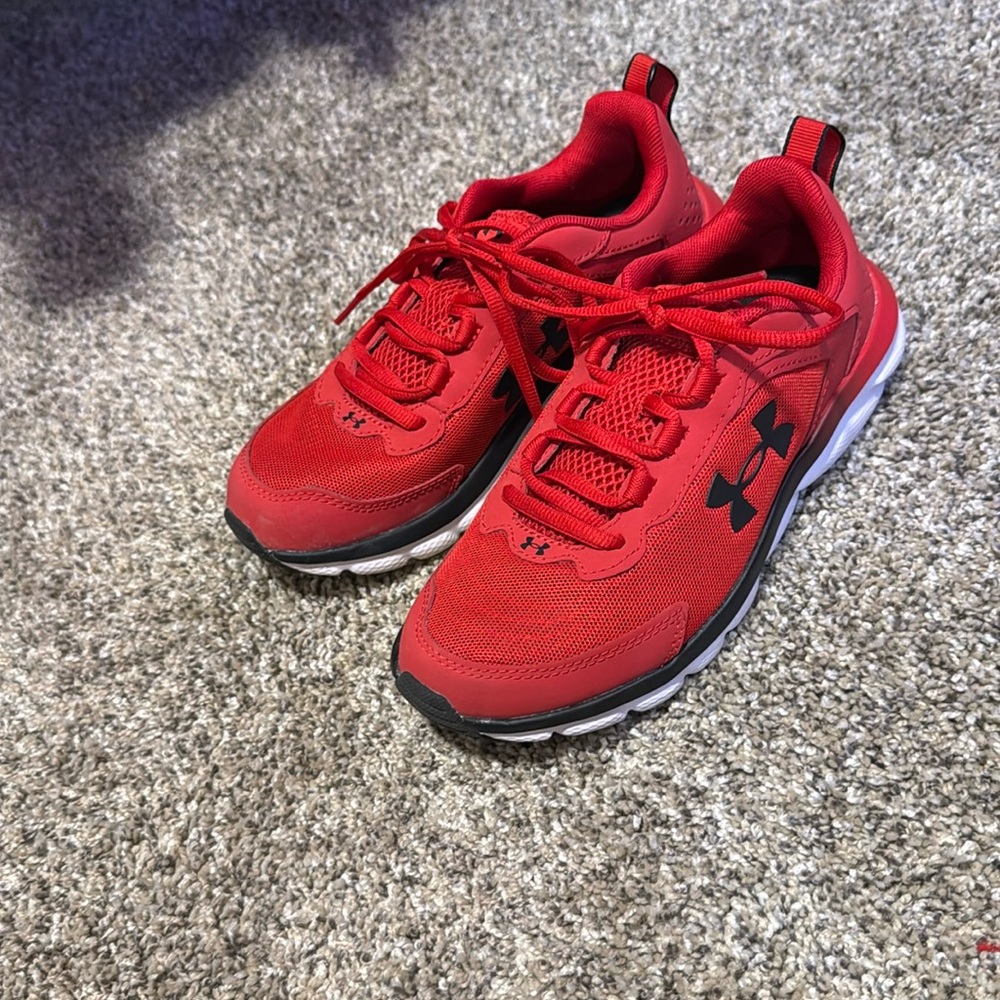 Under Armour  shoes